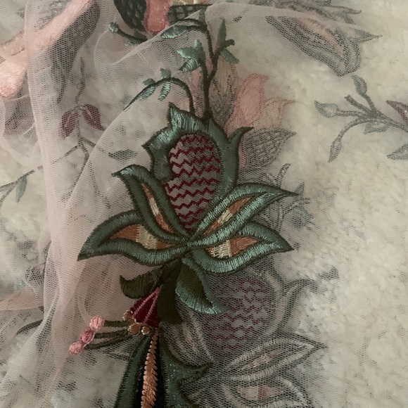 NWT ZARA PINK EMBROIDERED TOP - Picture 8 of 8